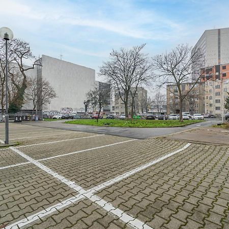 Natural-Style Apartment In The Centre Of Bratislava Exterior photo