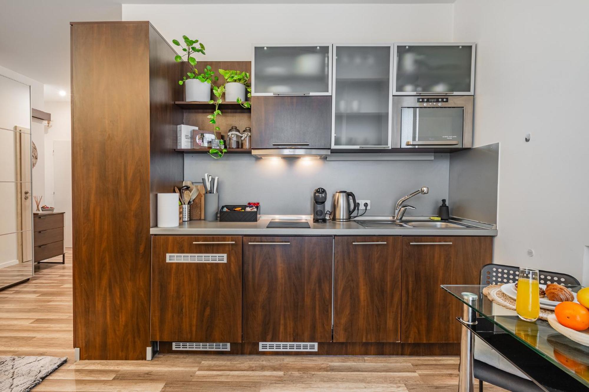 Natural-Style Apartment In The Centre Of Bratislava Exterior photo